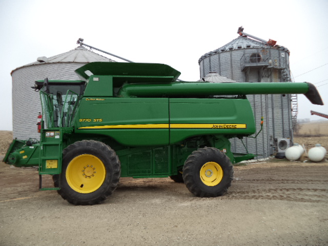 Used farm equipment for sale at Mid Iowa Equipment